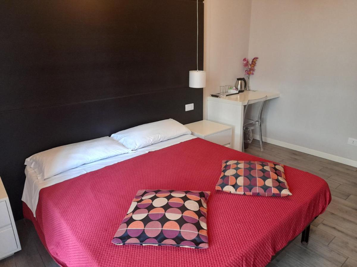 Guest House Piazza Bologna Рим Екстериор снимка